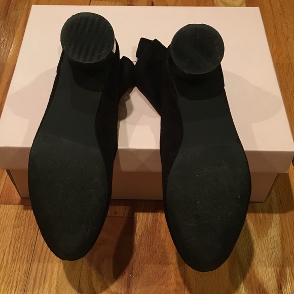 🔥CLEARANCE🔥Beautiful Black Suede JustFab Booties - Picture 4 of 6